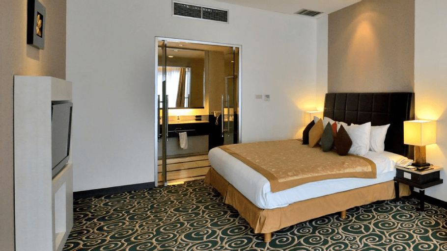 Bedroom 16