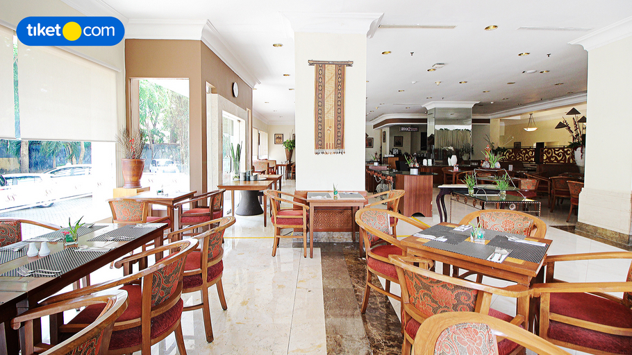 Singgasana Hotel Makassar, Makassar