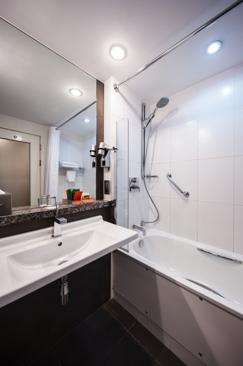 Bathroom 4, NH London Kensington, London