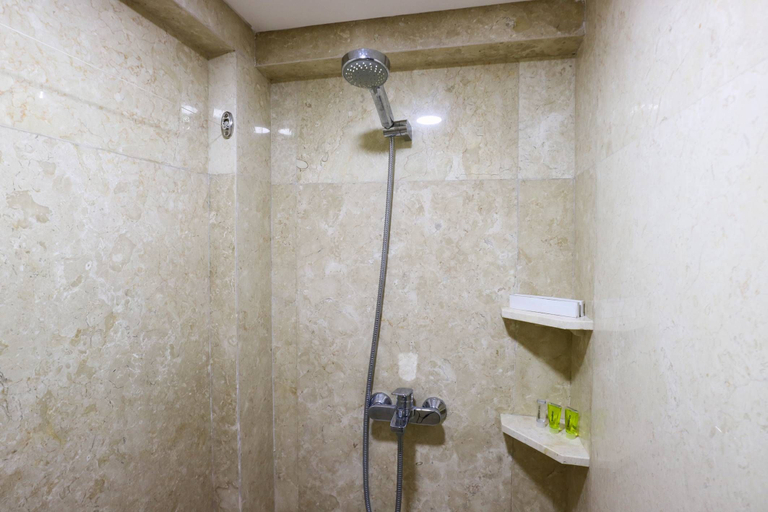 Bathroom 5, The Baile Jakarta, Central Jakarta