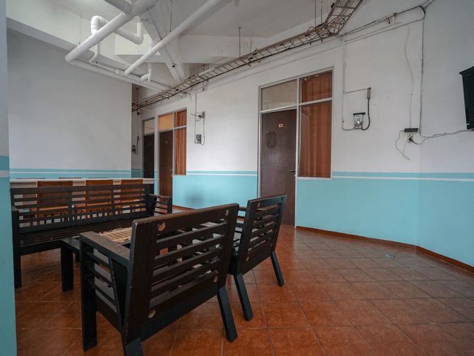 OYO 1844 Bravo Residence, Central Bangka