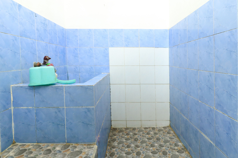 Bathroom 5, Dharmawati Homestay Surabaya, Sidoarjo