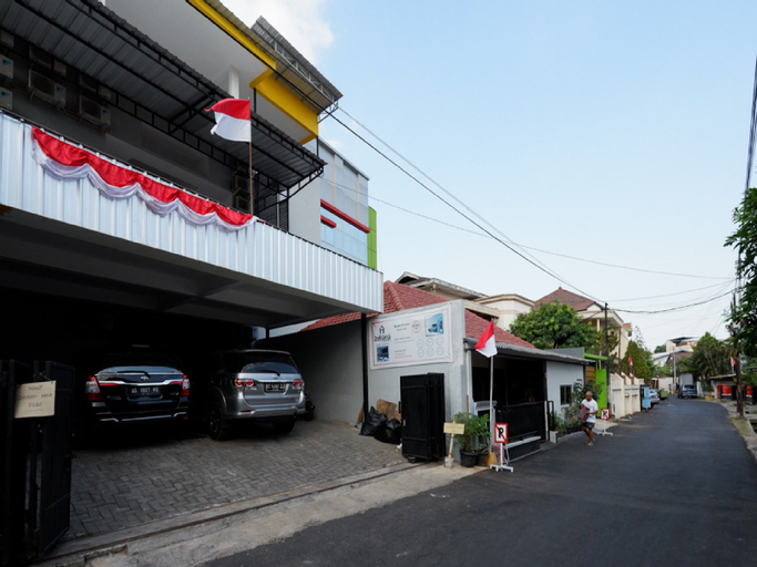 RedDoorz near Plaza Simpang Lima, Semarang