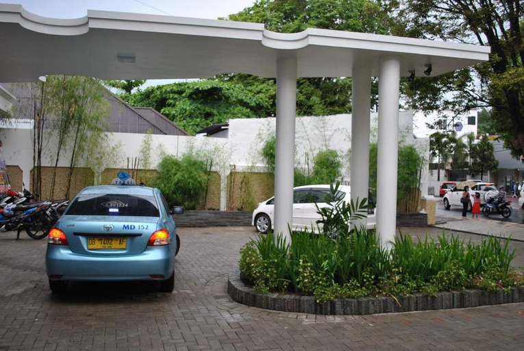Exterior & Views 5, Casa De Wanea Hotel & Resto, Manado