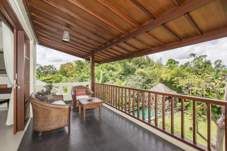 Exterior & Views 7