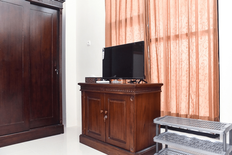RedDoorz Syariah near Gelora Delta Sidoarjo 2, Sidoarjo