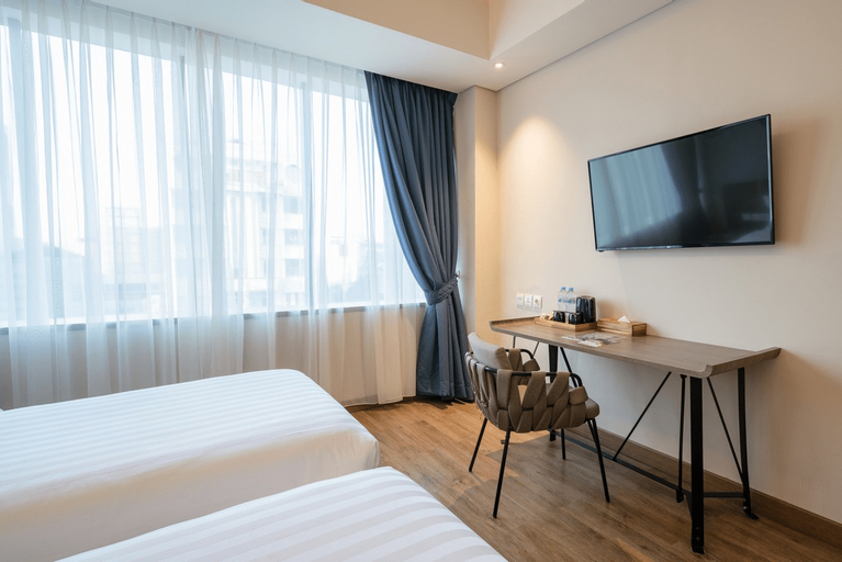 Bedroom 24