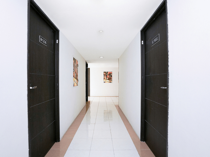 Public Area 2, OYO 91964 Menara Rungkut Surabaya, Surabaya