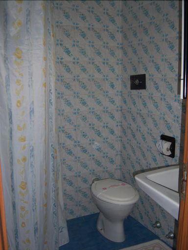 Bathroom 4, Adriaco, Gorizia