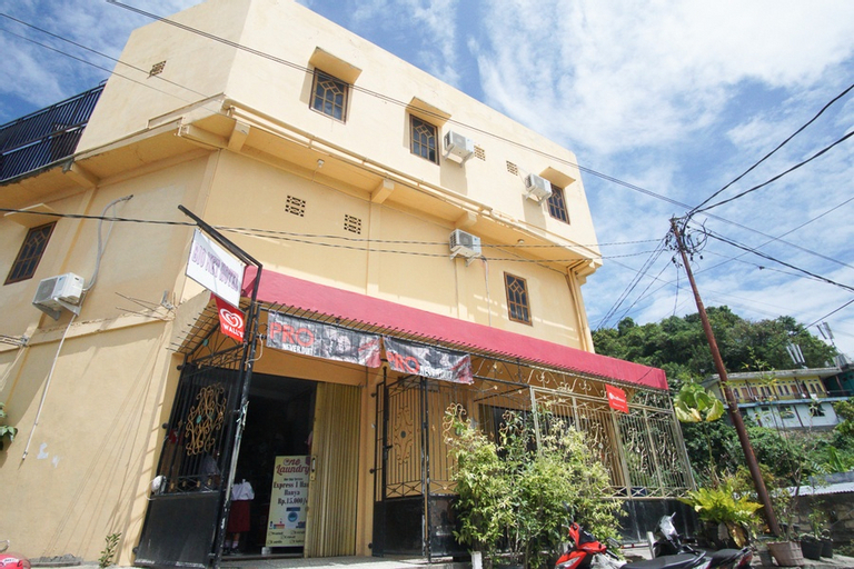 RedDoorz near Mal Abepura, Jayapura