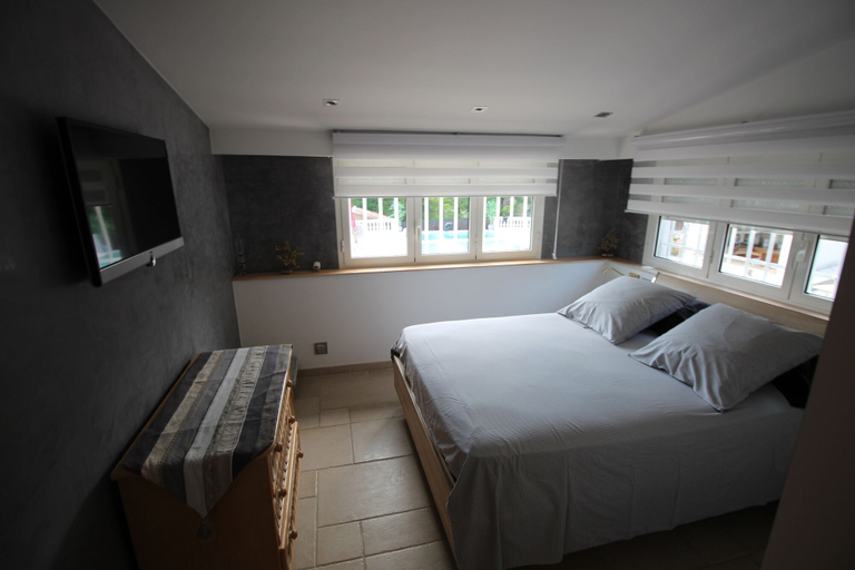Bedroom 5, La Villa Jalna Chambres Appartement, Alpes-Maritimes