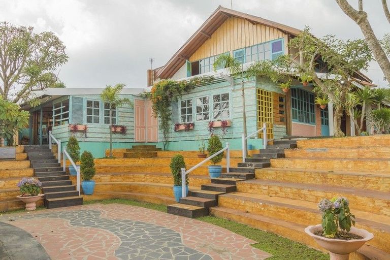 RedDoorz near Kampung Gajah 2, Bandung