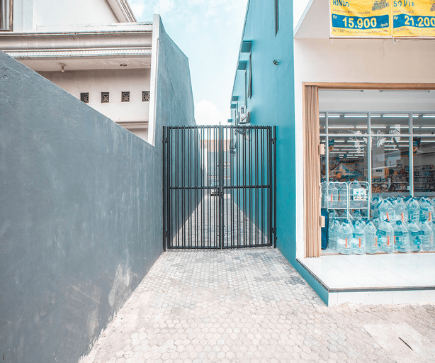 Others 5, OYO 842 Arafuru Residence Near Rs Duren Sawit, East Jakarta