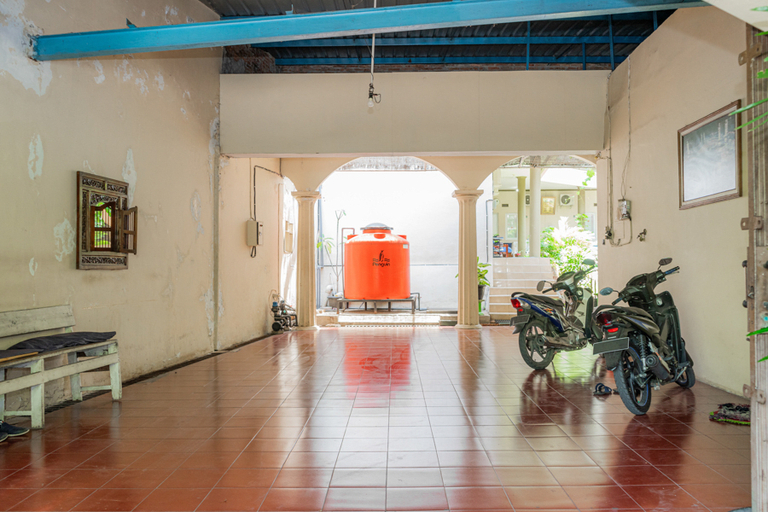 Public Area 2, RedDoorz near Gajahmungkur Semarang, Semarang