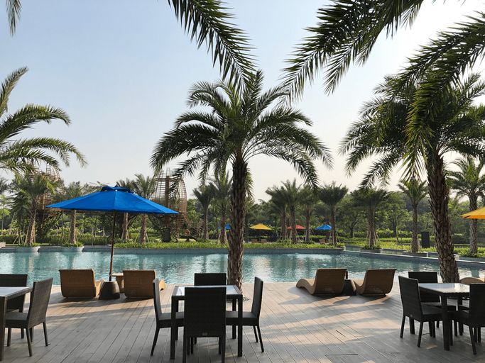 Gold Coast PIK Sea View Apartments by LongeSuites, Jakarta Utara