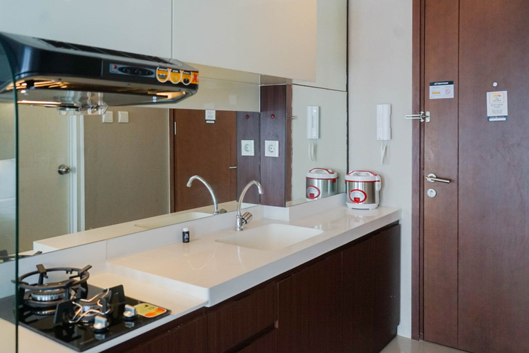 Best Price Studio Apartment at Signature Park Grande By Travelio, East Jakarta