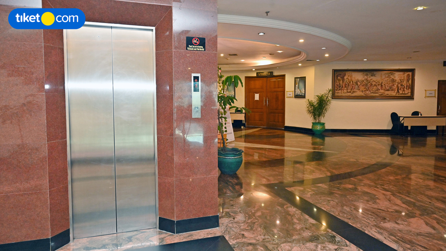 Public Area 5, Grand Pangrango, Bogor