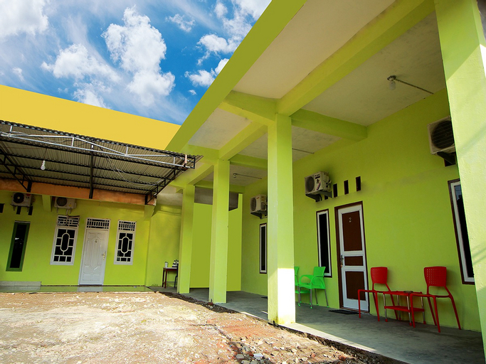 Exterior & Views 2, OYO 2585 Sherren Guest House, Lubuklinggau
