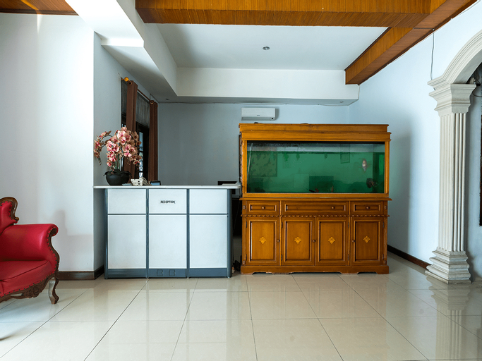 OYO 1421 Kasmaran Guest House Syariah, East Jakarta