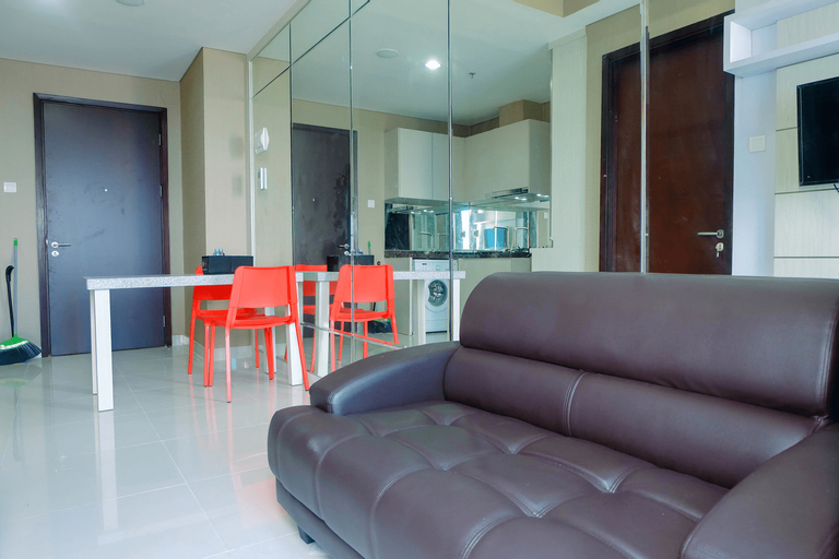 City View 1BR at Puri Mansion Apartment By Travelio, Jakarta Barat