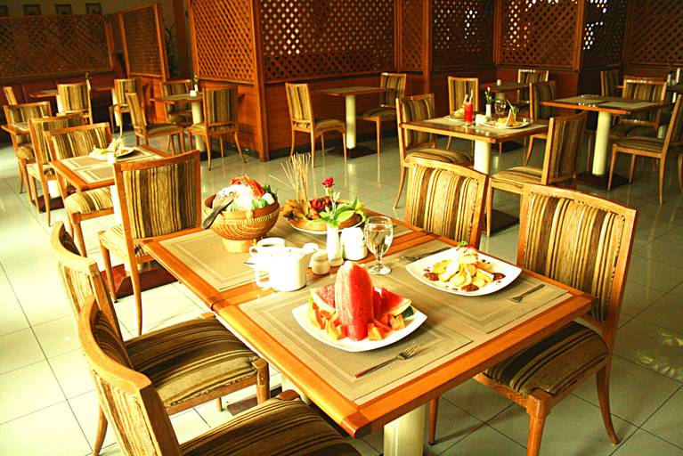 Others 2, Hotel Royal Dago, Bandung