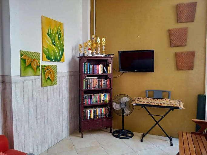 Others 3, Kalandra Guesthouse (Satu Rumah), Ponorogo
