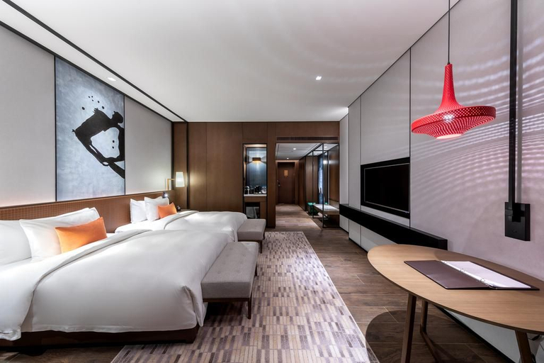 Bedroom 3, Wyndham Grand Yangon, Yangon