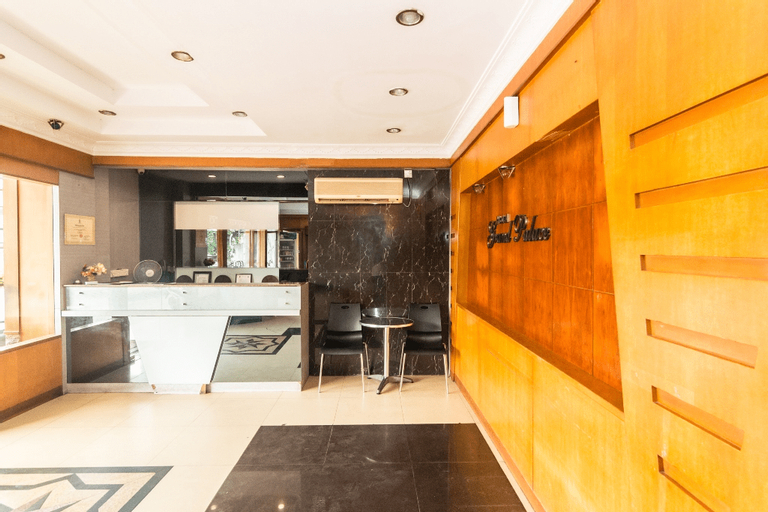 OYO 1581 Hotel Grand Palace, Batam