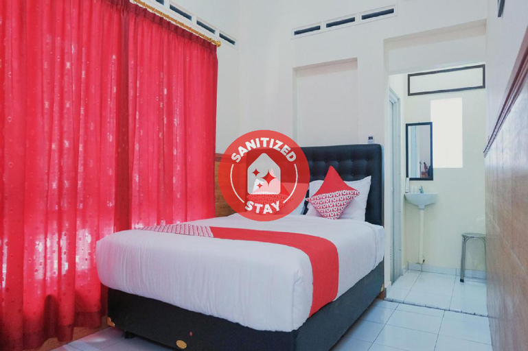 OYO 1190 Griya Soeratin Residence Syariah, Pacitan