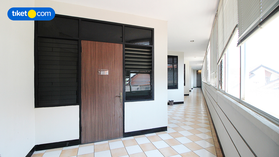 Exterior & Views 19