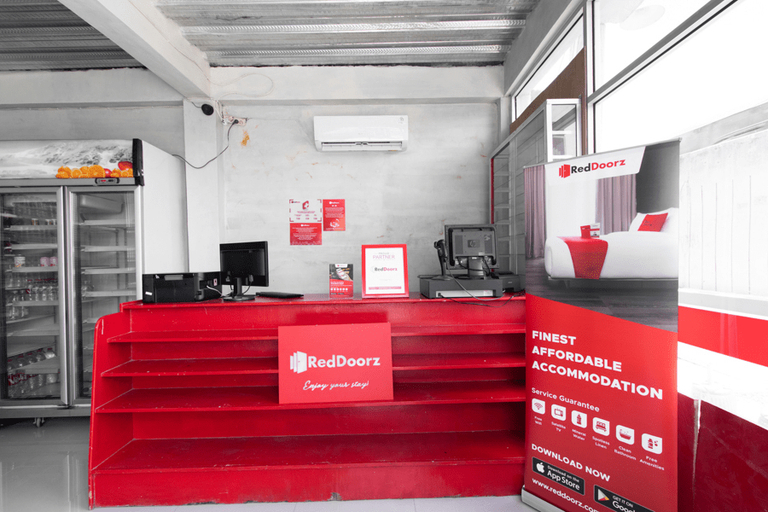 Public Area 3, RedDoorz @ Raya Janti Yogyakarta, Bantul