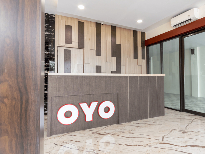OYO 727 Merlion Hotel, Medan