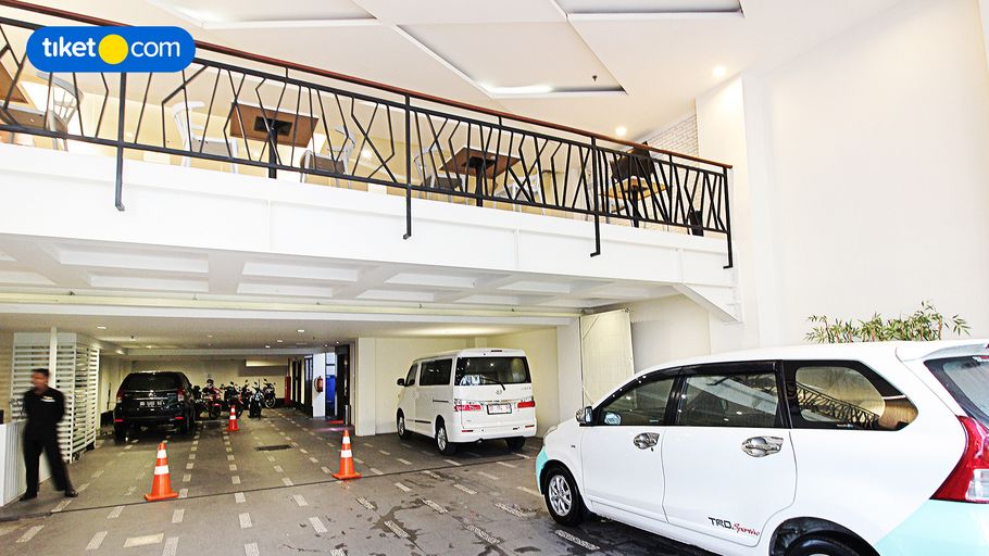 Miko Hotel Makassar, Makassar