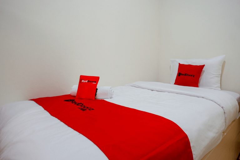 Bedroom 3, RedDoorz near Alun Alun Kudus 2, Kudus