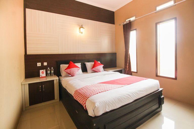 OYO 820 Abad Baru Hotel, Pangandaran