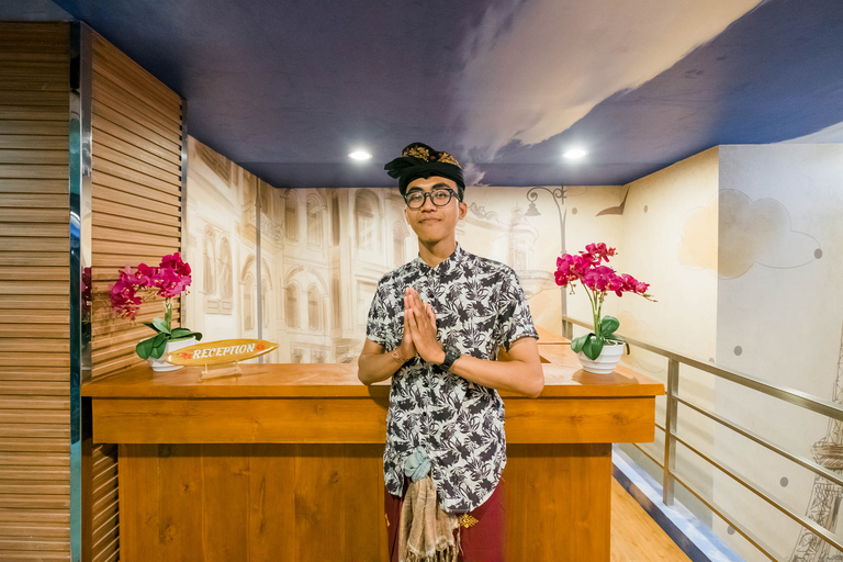Public Area 3, Caroline Hostel, Badung