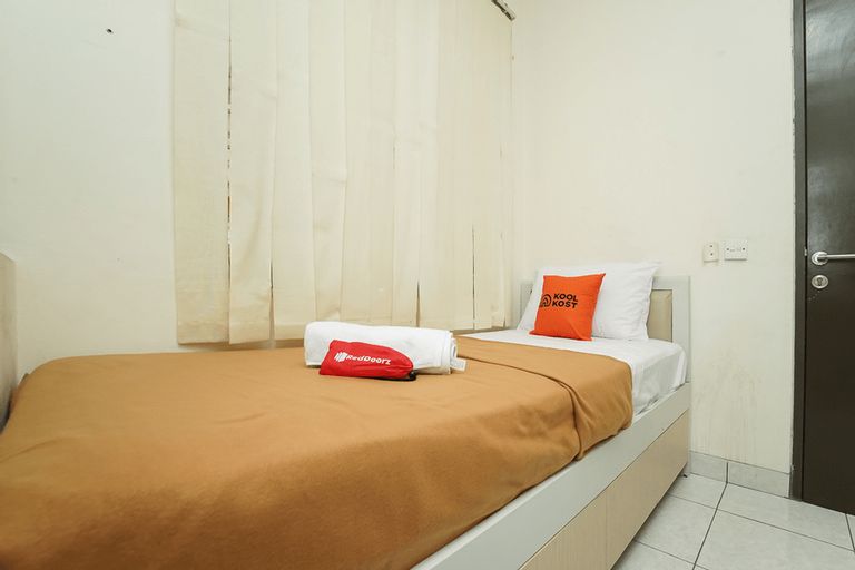 KoolKost near Universitas Prasetiya Mulya, Tangerang Selatan