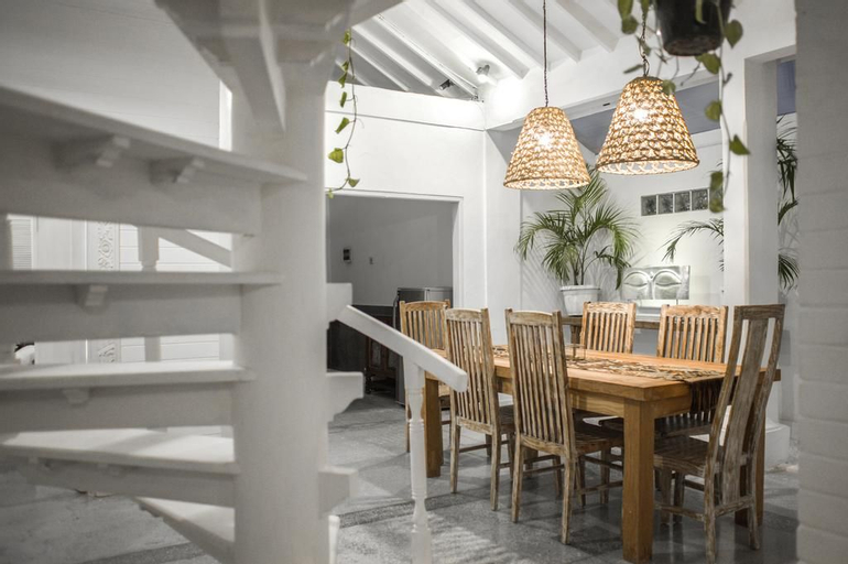 SooBali White Stone, Badung
