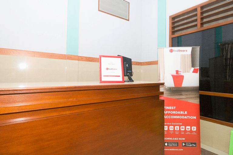 RedDoorz Syariah near Alun-Alun Bojonegoro, Bojonegoro