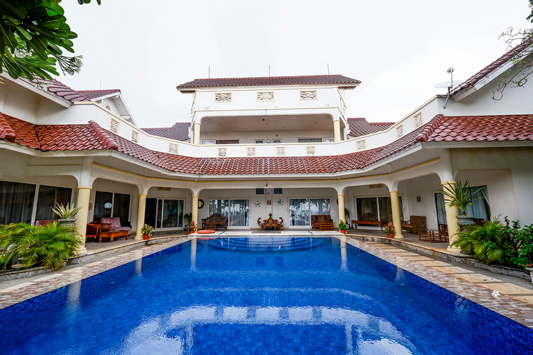 OYO 2359 Bayfront Karnadia, Jepara