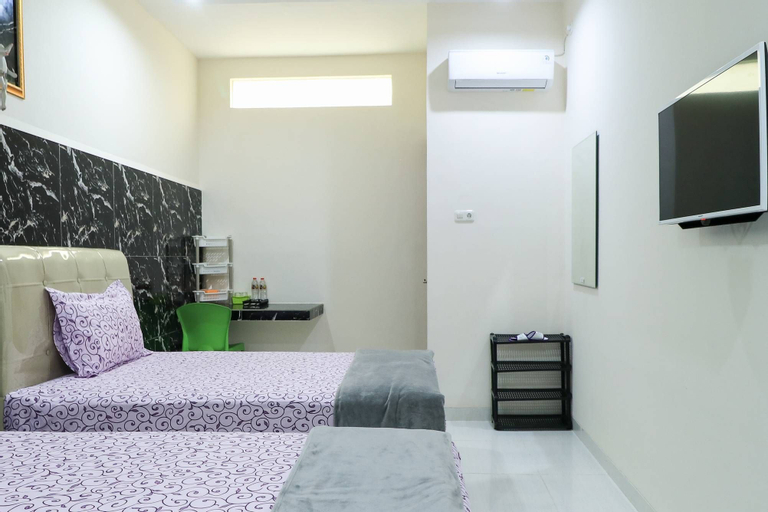 D Rainbow West Homestay, Surabaya