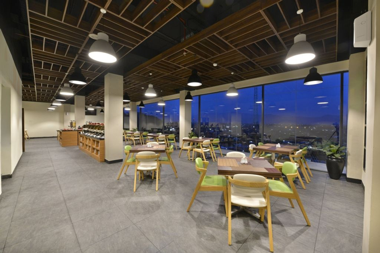 Food & Drinks 4, Whiz Prime Hotel Khatib Sulaiman Padang, Padang