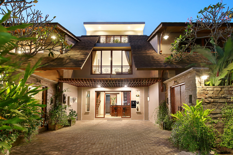 Exterior & Views 2, Puri Sabina Bed and Breakfast, Badung