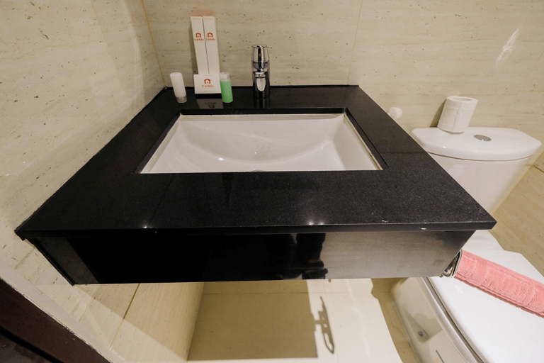 Modern Brooklyn Studio Apartment near IKEA Alam Sutera By Travelio, Tangerang Selatan