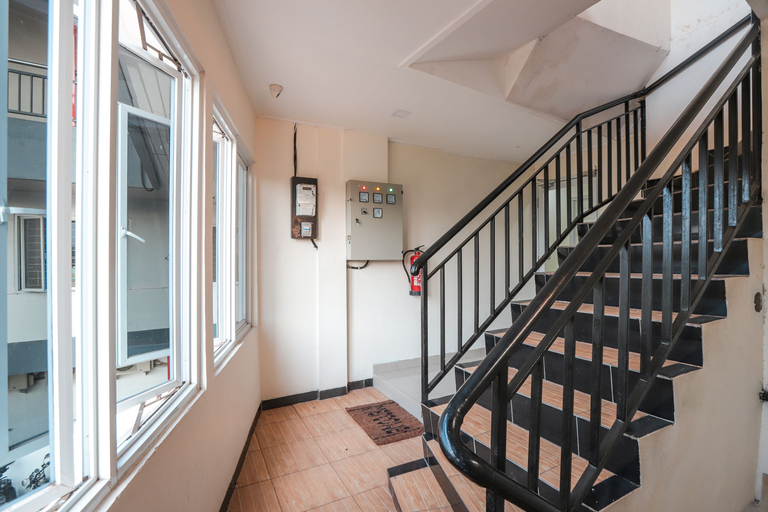 Public Area 2, OYO 387 Alfa Guesthouse, South Tangerang