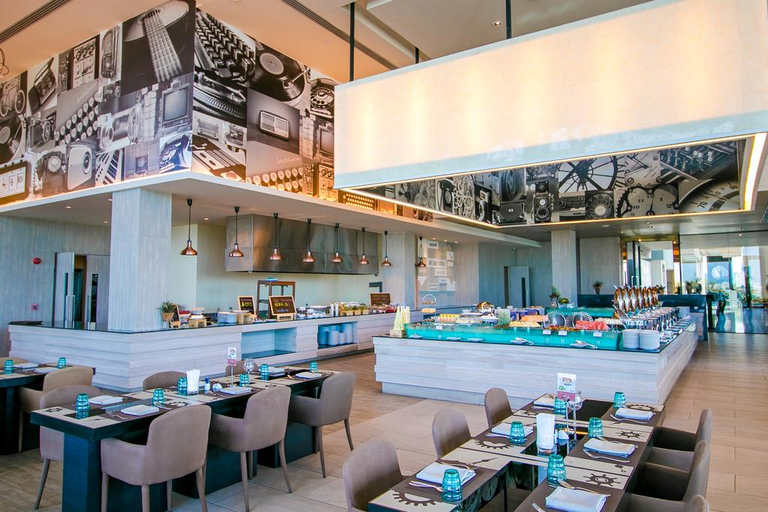 Food & Drinks 2, Tsix5 Hotel, Pattaya