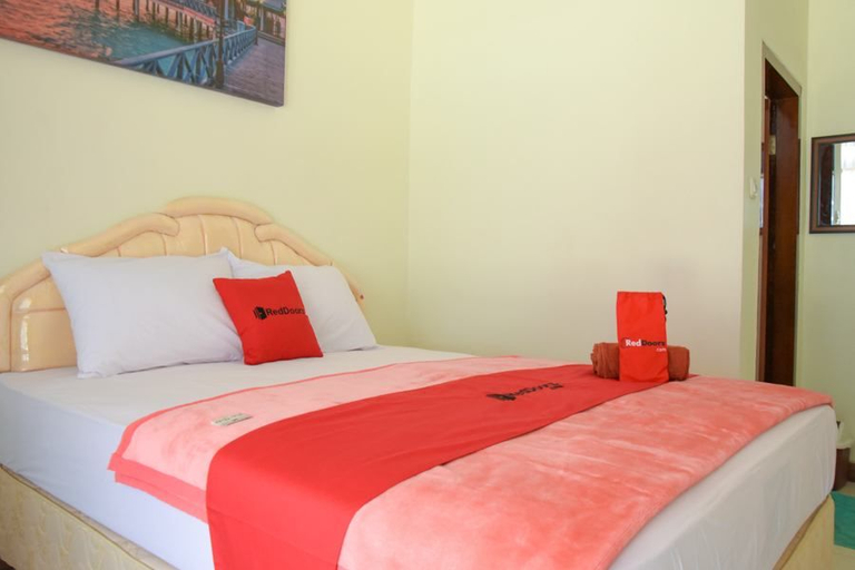 Bedroom 3, RedDoorz @ Panglima Sudirman Probolinggo, Probolinggo