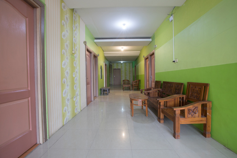 Public Area 2, Hotel O near Summarecon Mall Serpong formerly Gemilang Guesthouse, Tangerang
