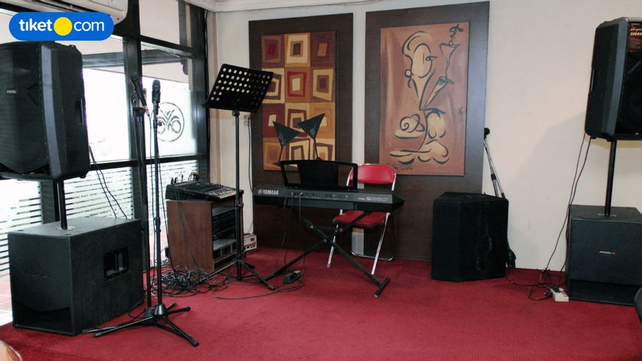 C One Hotel Pulomas, East Jakarta