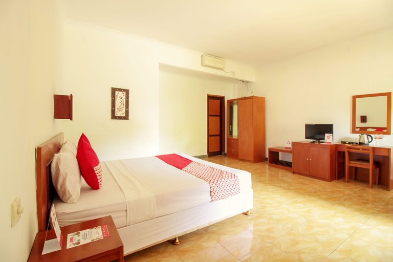 OYO 370 Hotel Sofia Pangandaran, Pangandaran